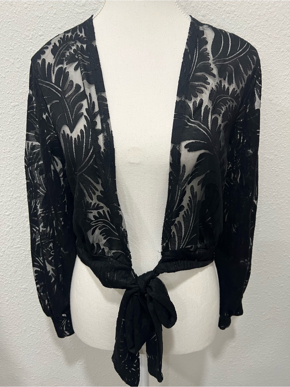 EMBER Botanical Burnout Tie Front Top EUC